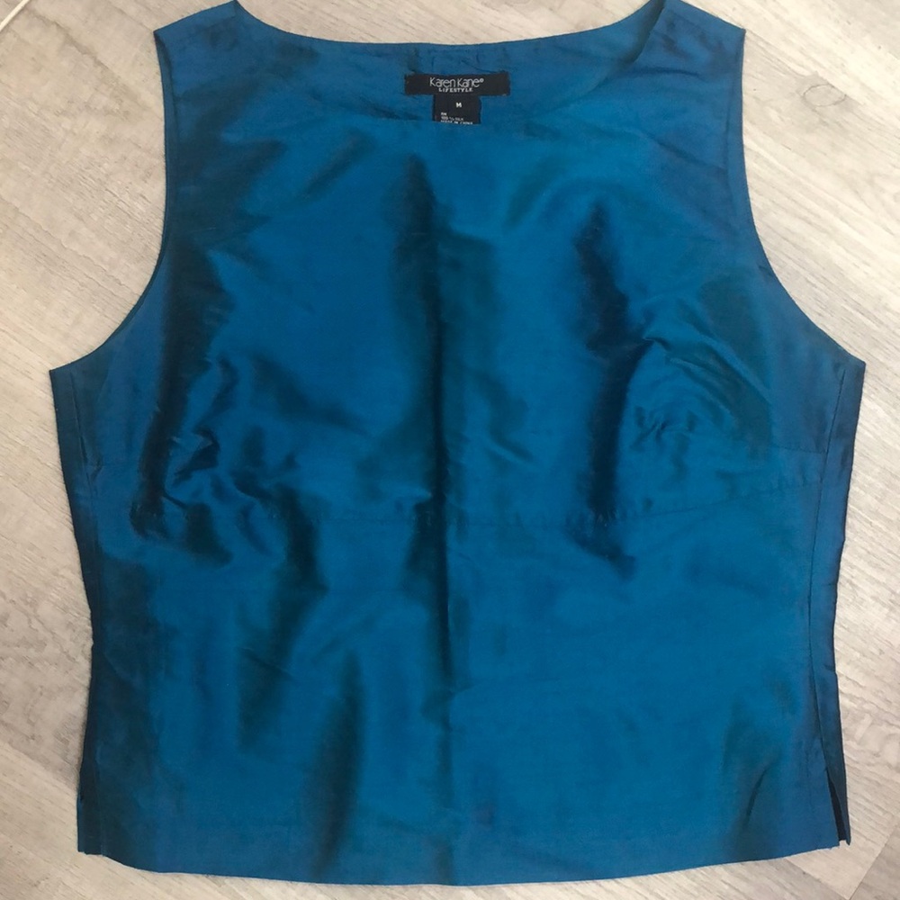 100% SILK Karen Kane Lifestyles MEDIUM top Blue